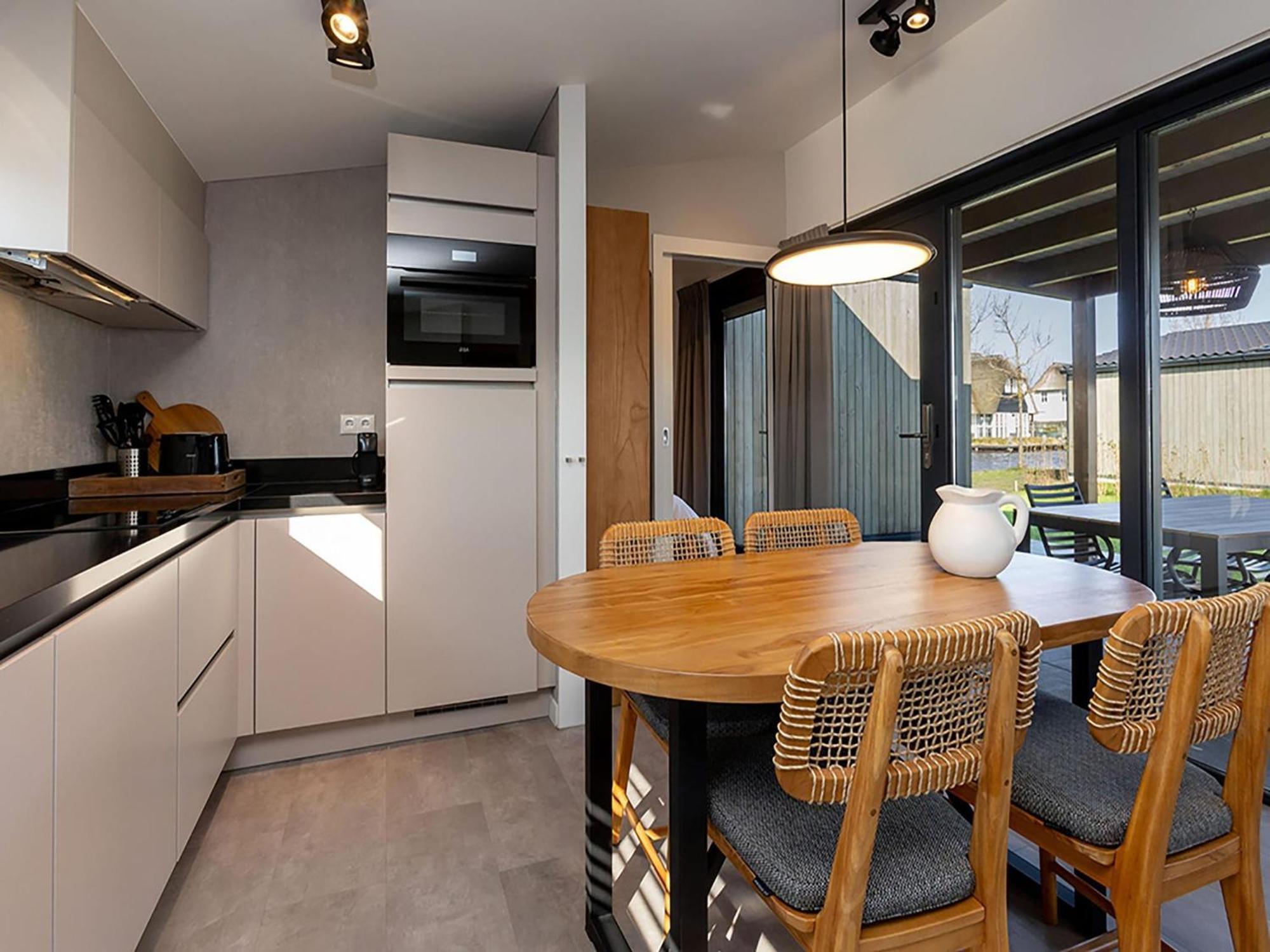 Luxury Docklodge On The Water Delfstrahuizen Exterior photo